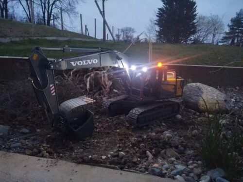VOLVO RC EXCAVATOR DOUBLE E E010 photo review