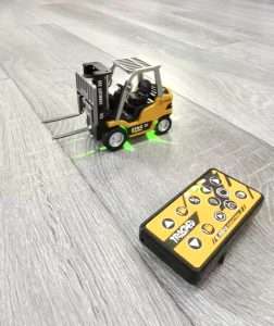 RC Forklift In Mini Scale photo review