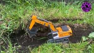 YiGong RC Excavator 970