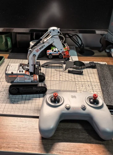 JL 1/50 RC Excavator 950 Metal RC Model photo review